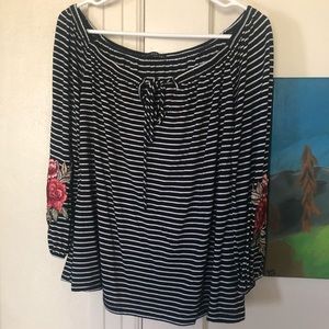 👗3 for $20👚: B&W Striped Top